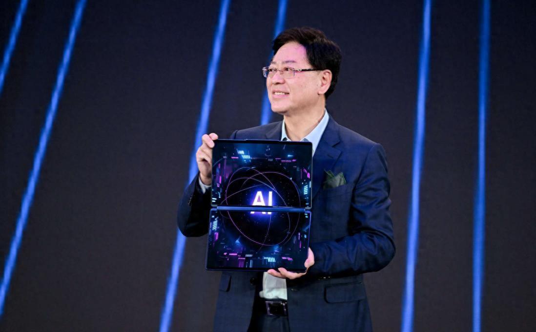 AI PC卖得怎么样？杨元庆：出货量占比达14%